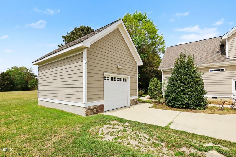 44 Boots Dr, Angier, NC 27501