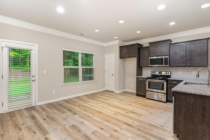 44 Crownview Ct, Clayton, NC 27527