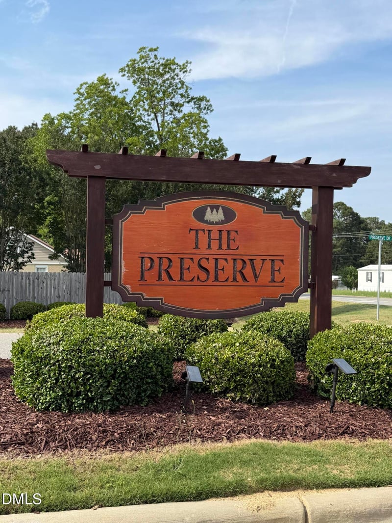 44 Drake Dr, Benson, NC 27504