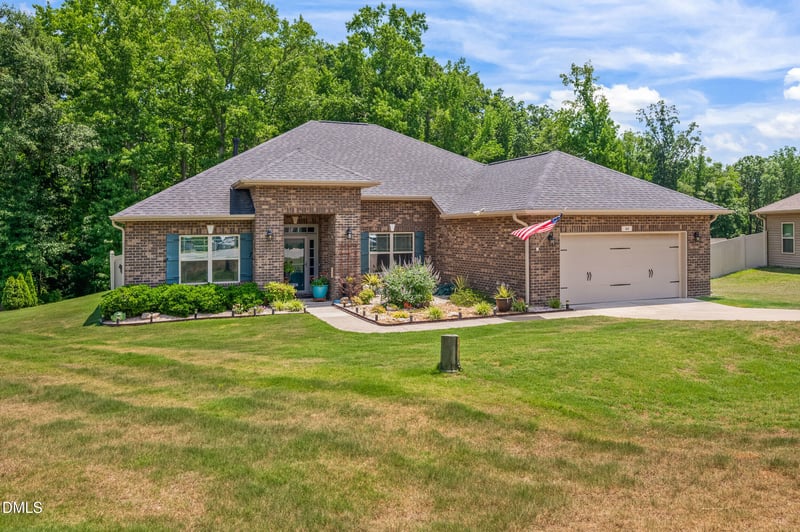 44 Drake Dr, Benson, NC 27504