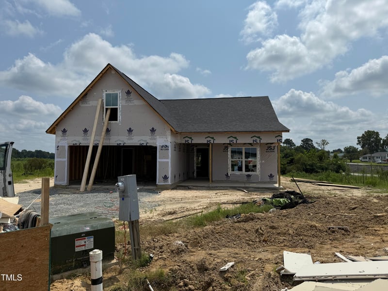 44 Emily Gardens Dr, Selma, NC 27576