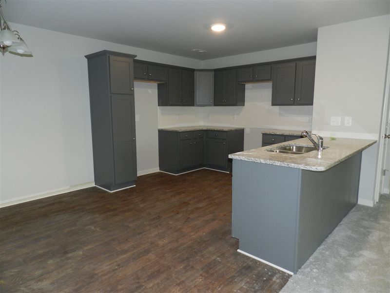44 Falling Leaf Ln, Benson, NC 27504