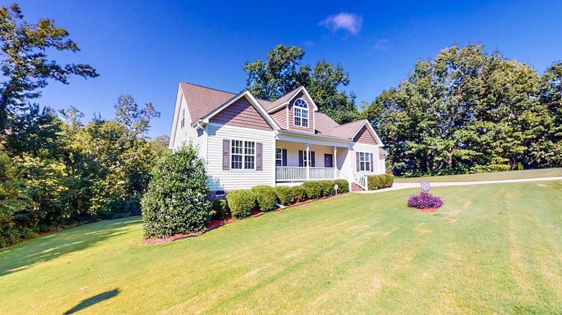 44 Joni Ct, Four Oaks, NC 27524