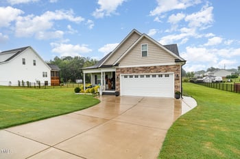 44 Mcpoole Ln, Archer Lodge, NC 27527