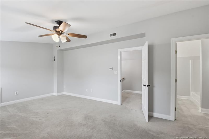 44 Oak Hill Dr, Dunn, NC 28334