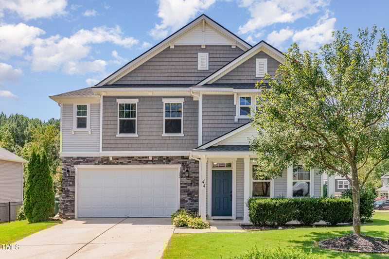 44 Orange Blossom Ct, Clayton, NC 27527