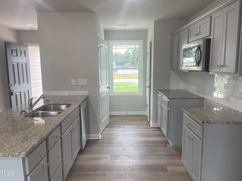 44 Perkins Ave, Selma, NC 27576