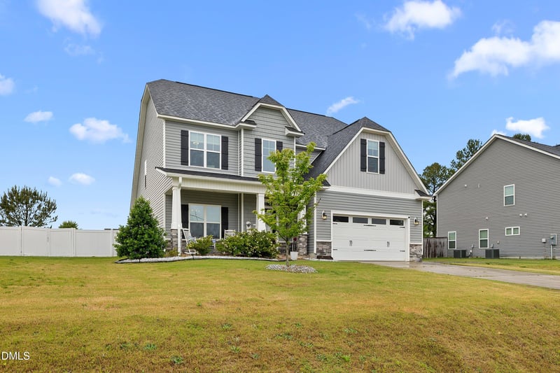 44 Pond Mountain Dr, Clayton, NC 27520