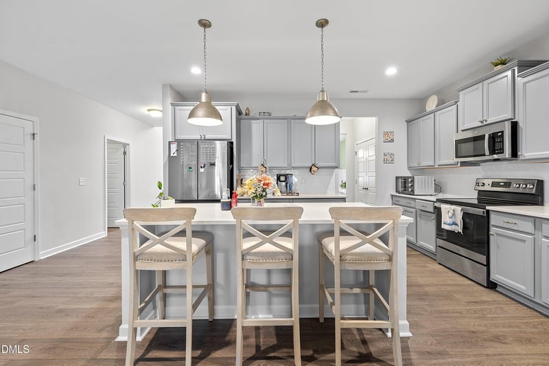 44 Pond Mountain Dr, Clayton, NC 27520