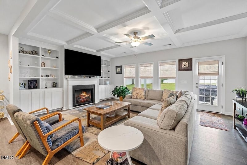 44 Pond Mountain Dr, Clayton, NC 27520