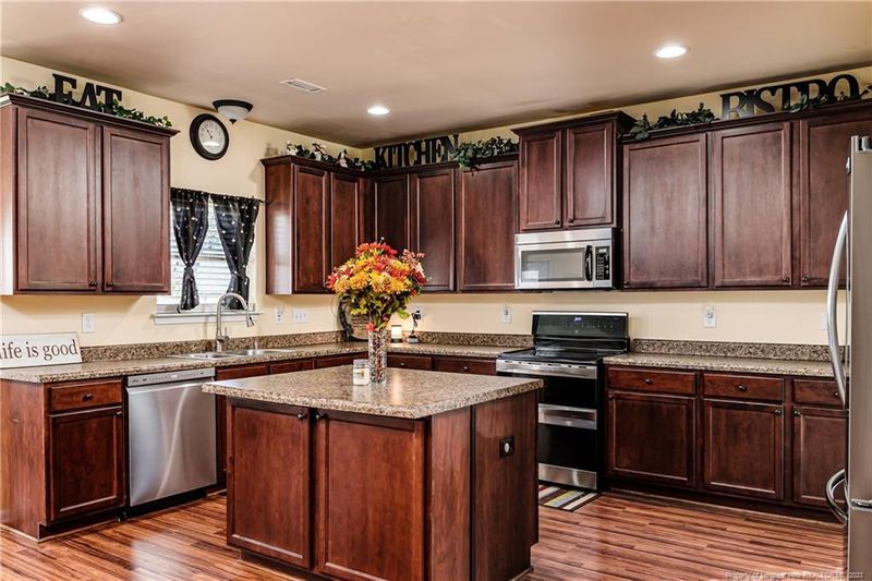 44 Skycroft Dr, Sanford, NC 27332