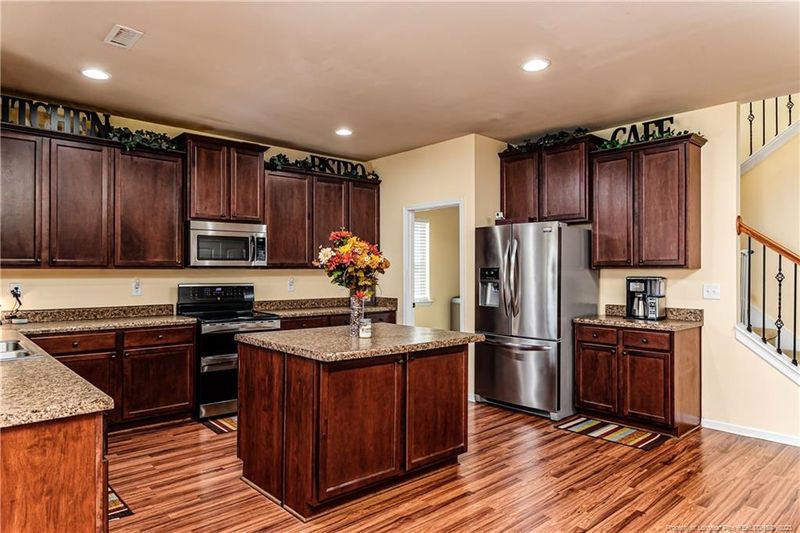 44 Skycroft Dr, Sanford, NC 27332