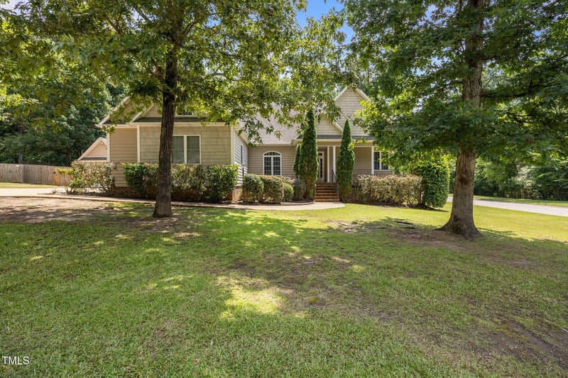 44 Supreme Dr, Lillington, NC 27546
