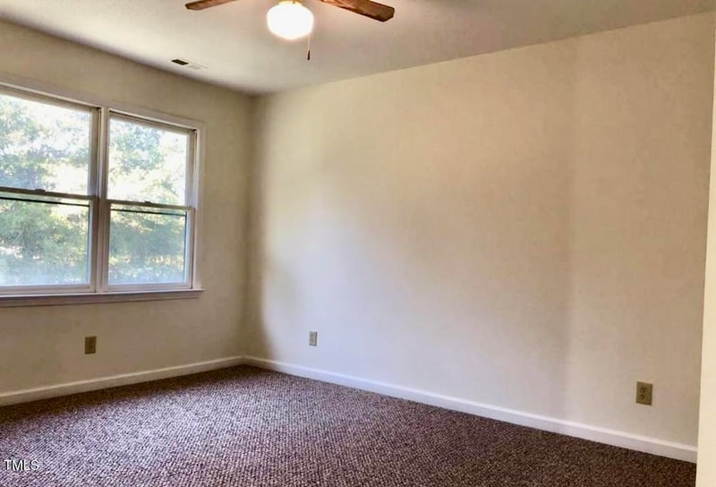44 Wallace St, Angier, NC 27501