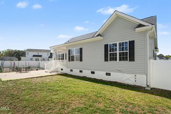 44 Wedgewood Ln, Selma, NC 27576