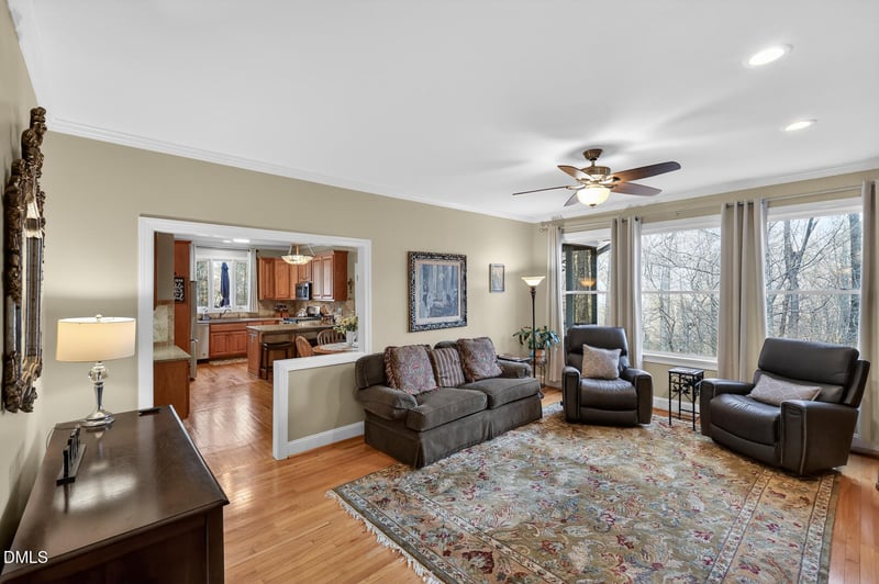 440 Longwood Dr, Youngsville, NC 27596