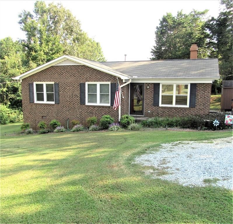 440 E Mcpherson Dr, Mebane, NC 27302