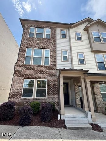 440 Oak Pine Dr, Apex, NC 27502