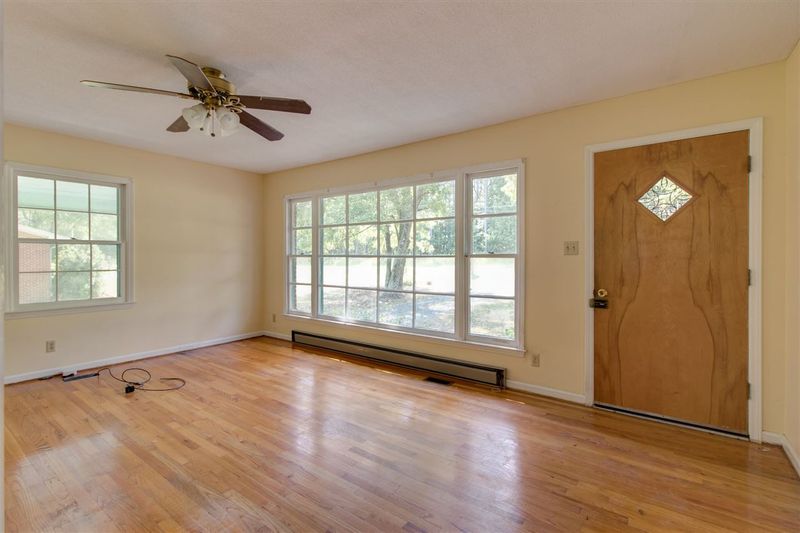 440 Sherron Rd, Durham, NC 27703
