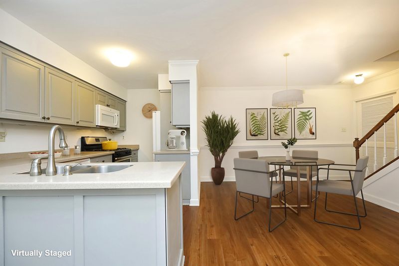 440 Summerwalk Cir #440, Chapel Hill, NC 27517