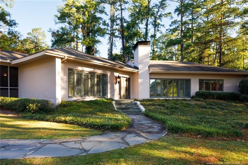 440 Valley Rd, Fayetteville, NC 28305