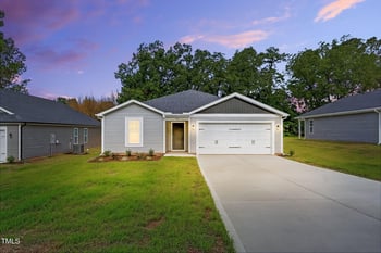 440 Windemere Dr, Fayetteville, NC 28314