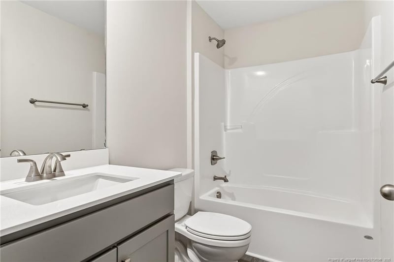 440 Windemere Dr, Fayetteville, NC 28314