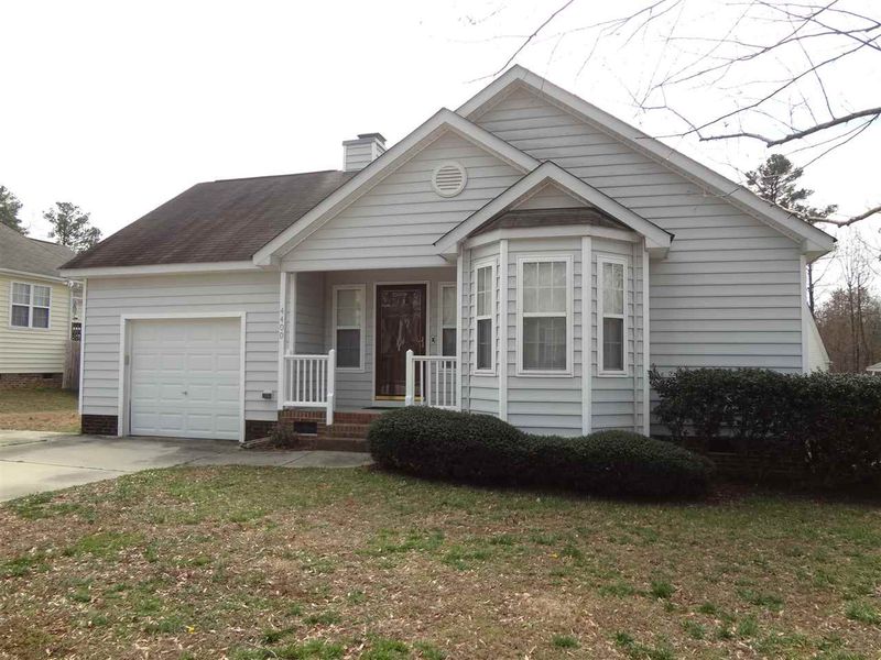 4400 Log Cabin Dr, Raleigh, NC 27616