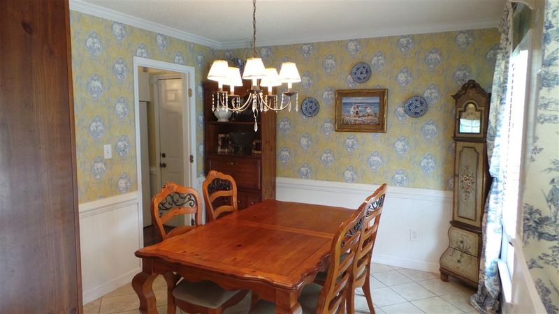 4400 Willow Lake Rd, Raleigh, NC 27616