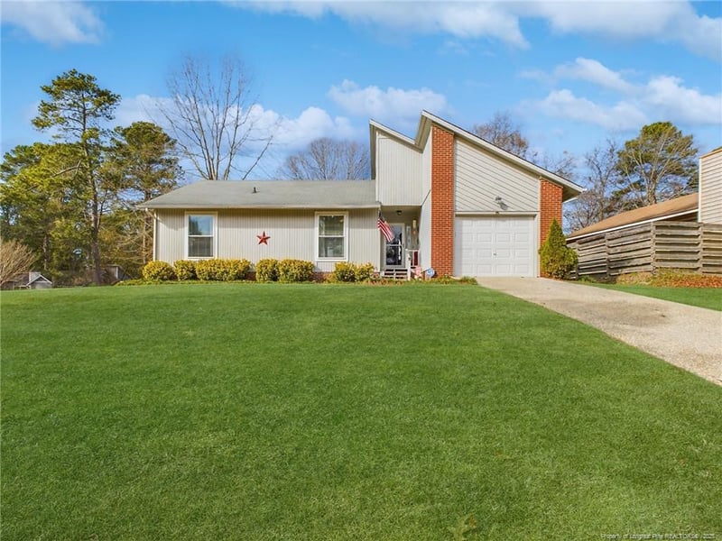 4401 Briton Cir, Fayetteville, NC 28314