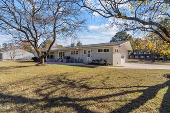 4401 Country Club Dr, Wilson, NC 27896