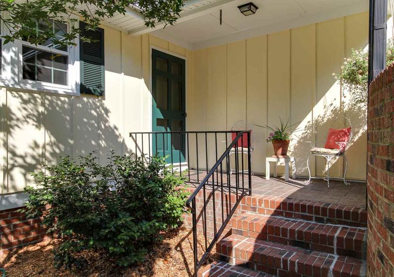 4401 Irving Ct, Raleigh, NC 27609