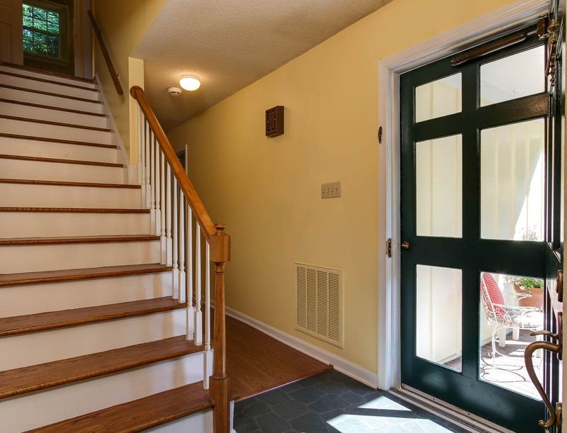 4401 Irving Ct, Raleigh, NC 27609