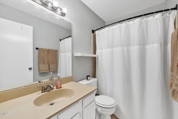 4401 Shadetree Ct, Raleigh, NC 27613