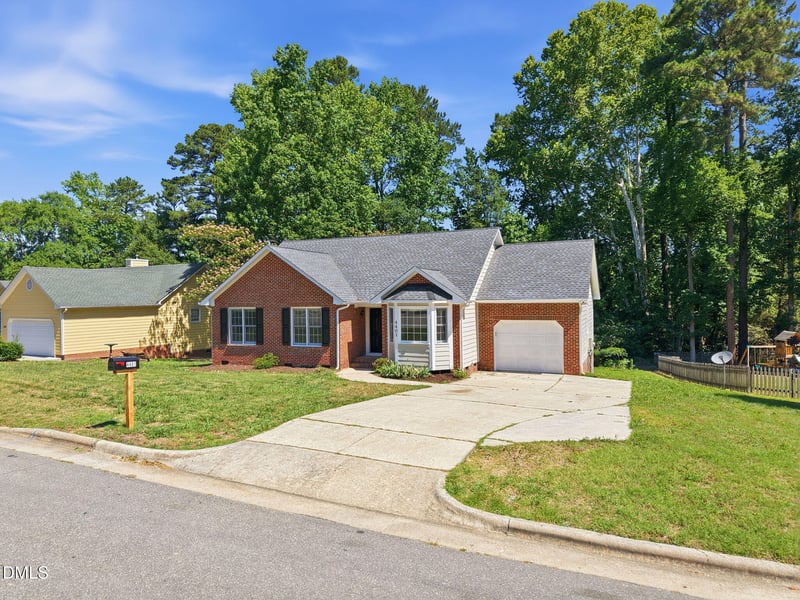 4401 Willow Lake Rd, Raleigh, NC 27616