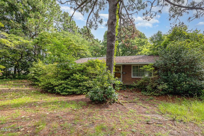 4402 Bluff St, Fayetteville, NC 28311
