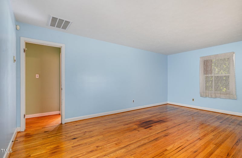 4402 Bluff St, Fayetteville, NC 28311