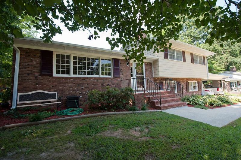 4403 Susan Dr, Raleigh, NC 27603