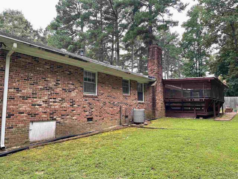 4404 Cheshire Ct, Durham, NC 27705