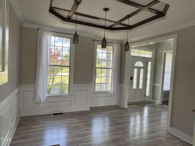 4404 Deer Knoll Ct, Raleigh, NC 27603