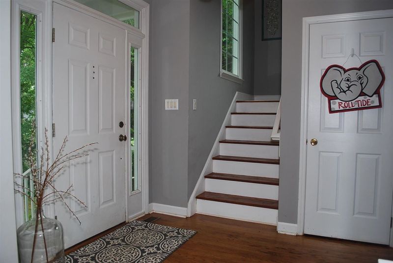 4404 Sun Valley Dr, Durham, NC 27707