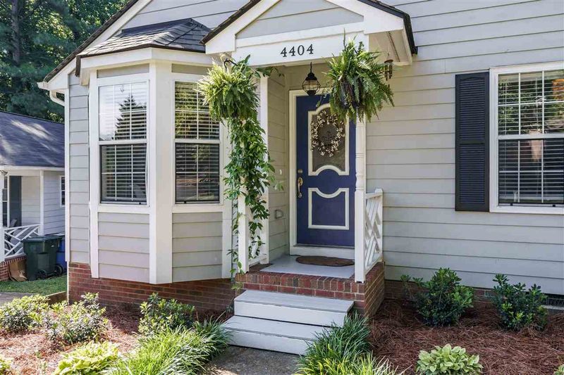 4404 Timberhurst Dr, Raleigh, NC 27612