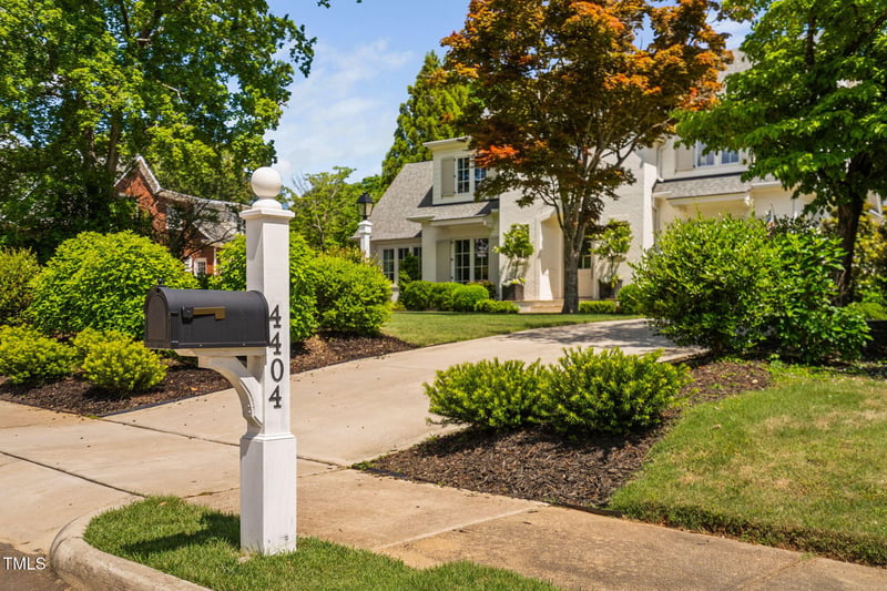 4404 Yadkin Dr, Raleigh, NC 27609