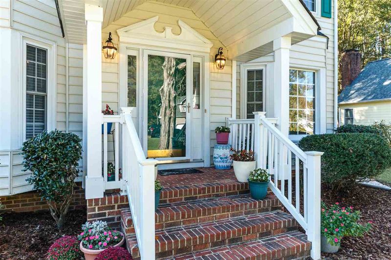 4405 Cumberland Dr, Durham, NC 27705