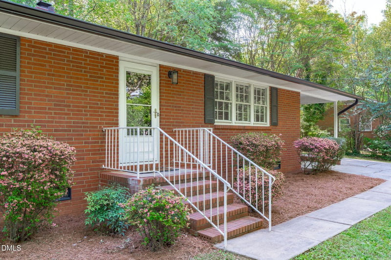 4405 Greenbrier Rd, Raleigh, NC 27603