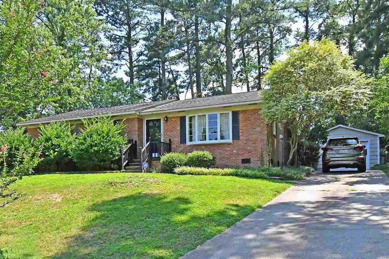 4405 Revere Dr, Raleigh, NC 27609