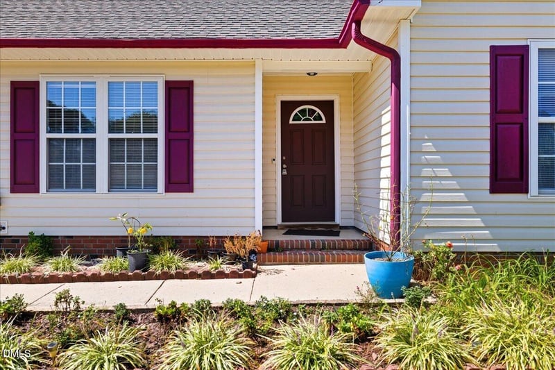 4406 Clifton Dr, Hope Mills, NC 28348