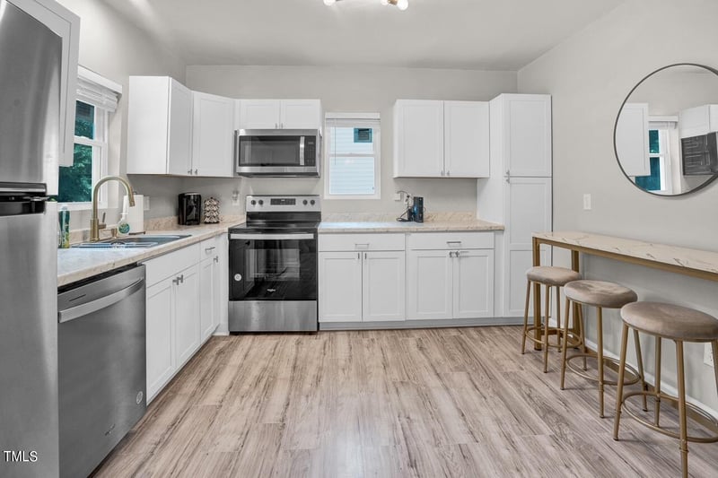 4408 Poplar Dr, Raleigh, NC 27610