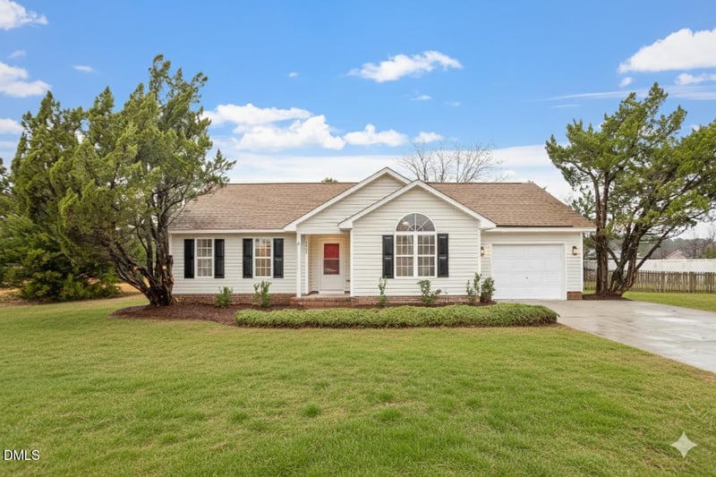 4409 Ellenbrook Dr, Fayetteville, NC 28312