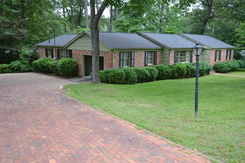 4409 Yadkin Dr, Raleigh, NC 27609
